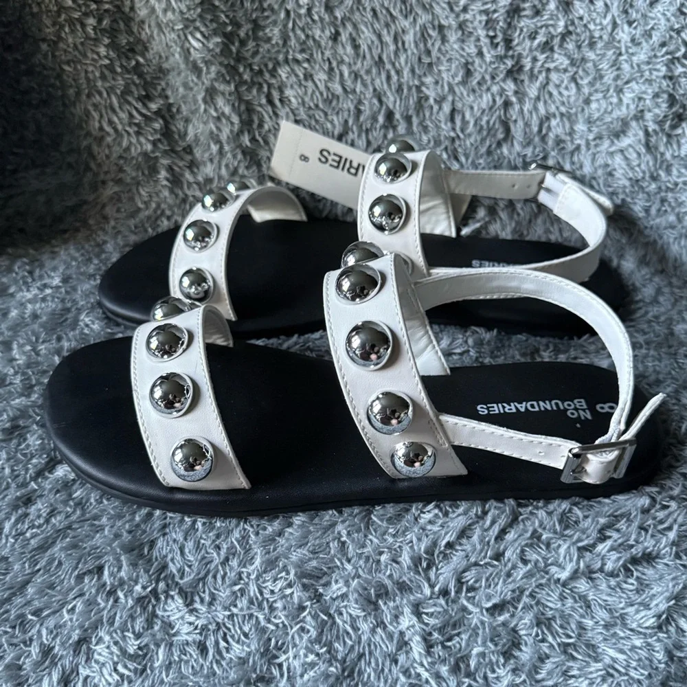 No Boundaries Women's Cream Sandals‎ Silver Studs Women’s 8 Adjustable Strap New